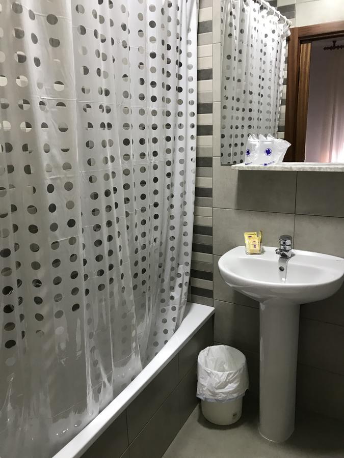 Hostal Argentina Caceres Bagian luar foto